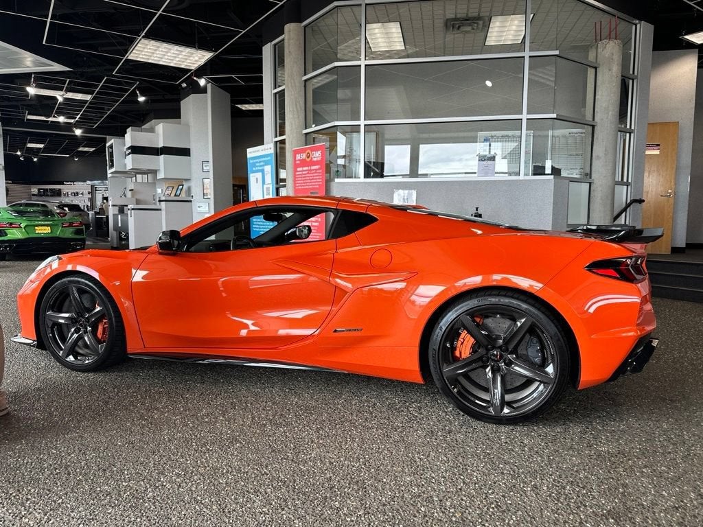 2025 Chevrolet Corvette E-Ray 2LZ