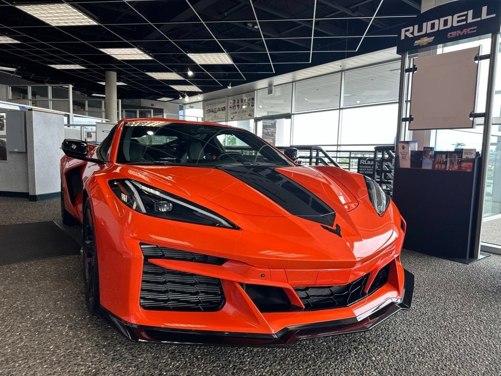 2025 Chevrolet Corvette E-Ray 2LZ