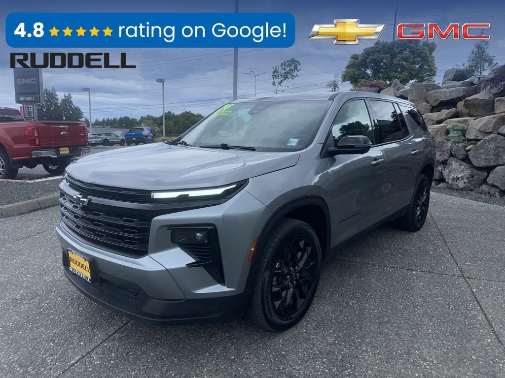 2024 Chevrolet Traverse LS