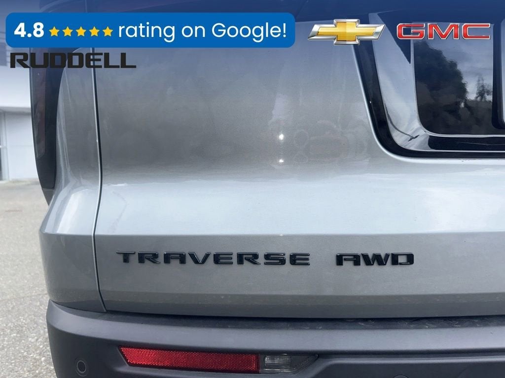 2024 Chevrolet Traverse LS