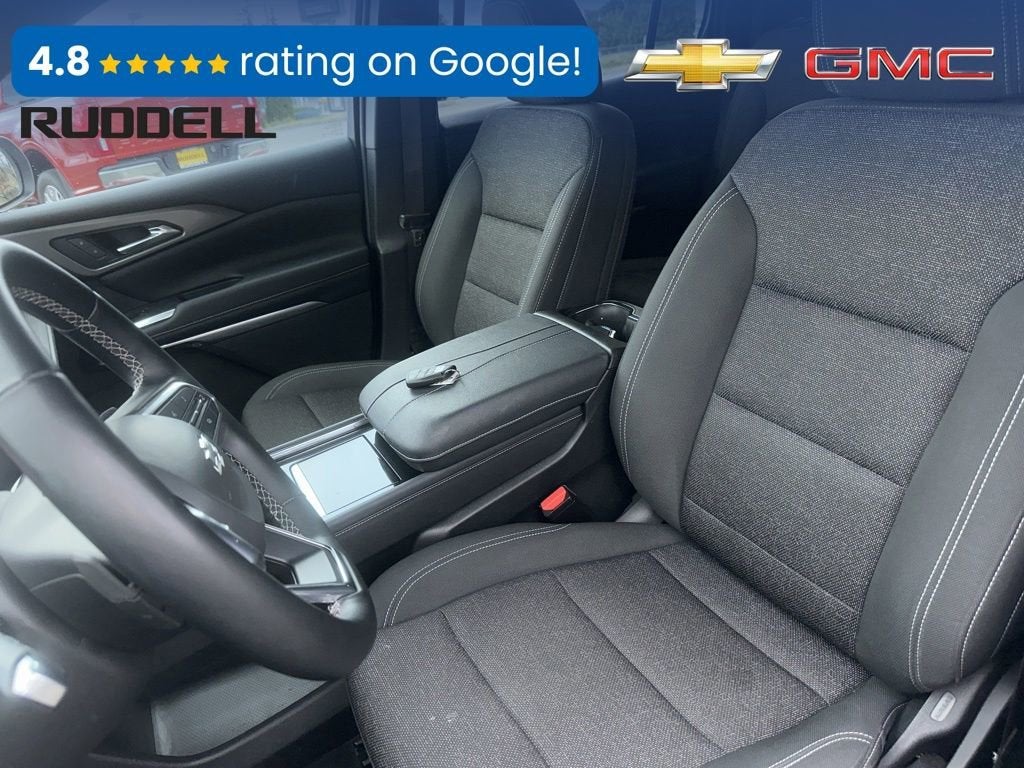 2024 Chevrolet Traverse LS