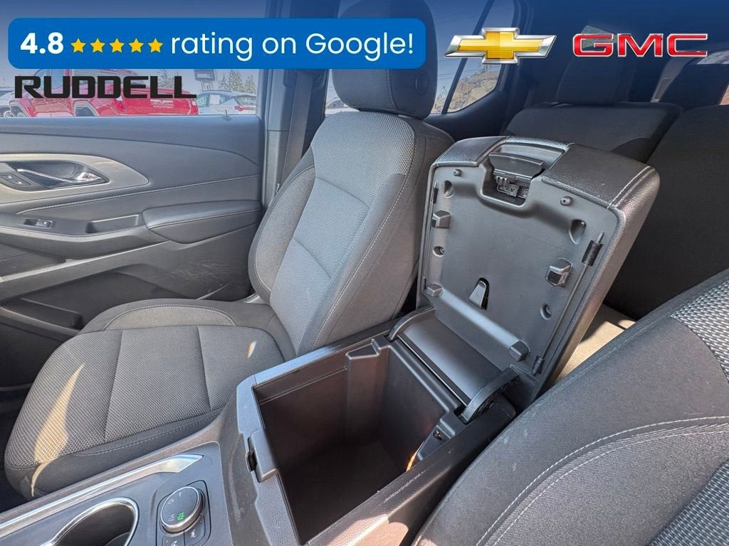2022 Chevrolet Traverse LT Cloth