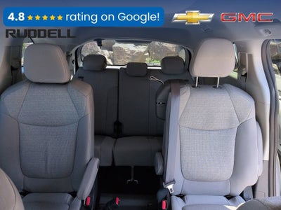 2023 Toyota Sienna LE