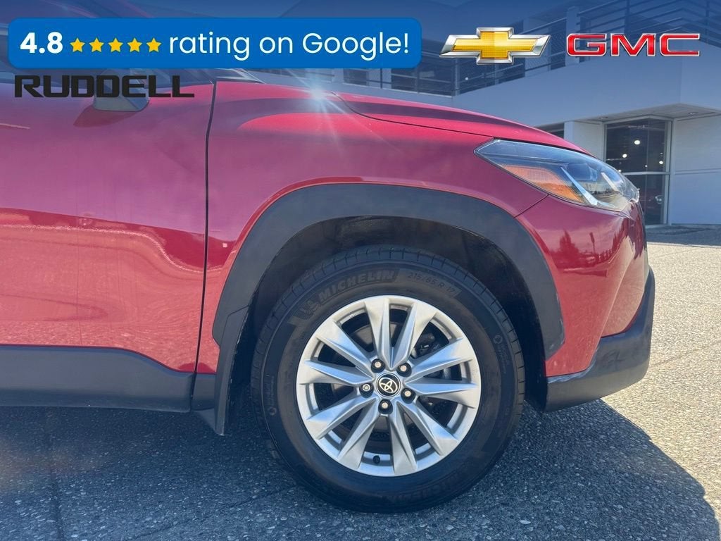 2024 Toyota Corolla Cross LE