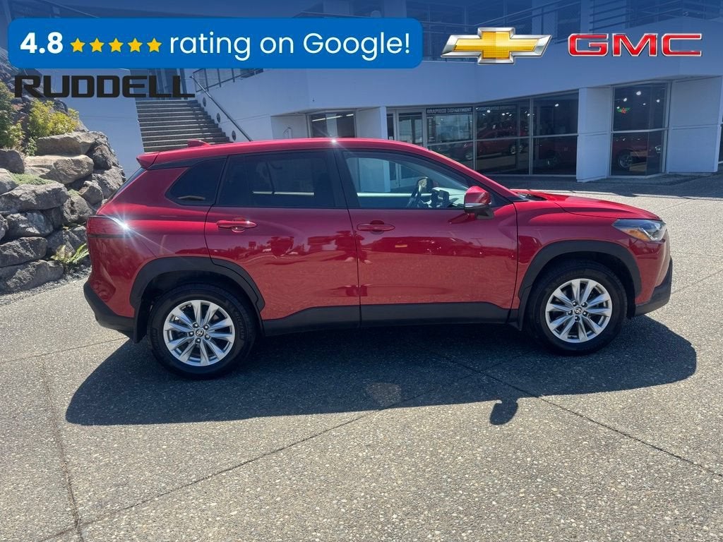 2024 Toyota Corolla Cross LE