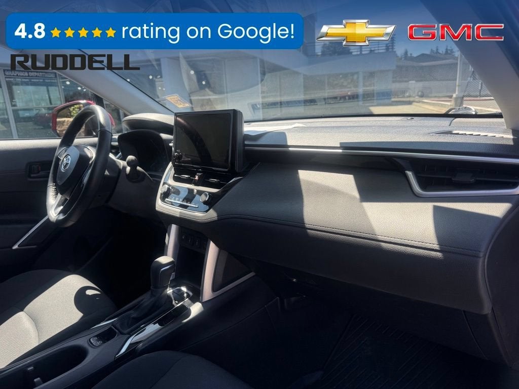 2024 Toyota Corolla Cross LE