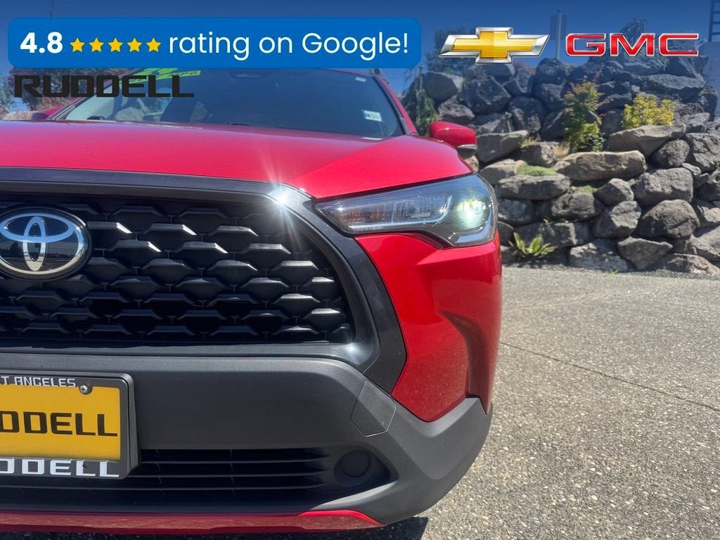 2024 Toyota Corolla Cross LE