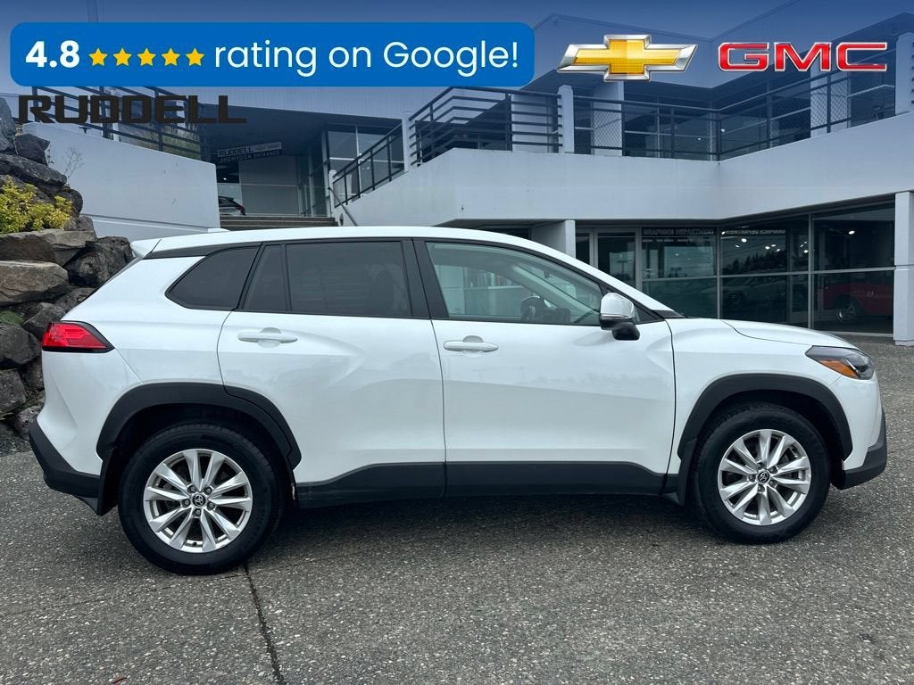 2024 Toyota Corolla Cross LE