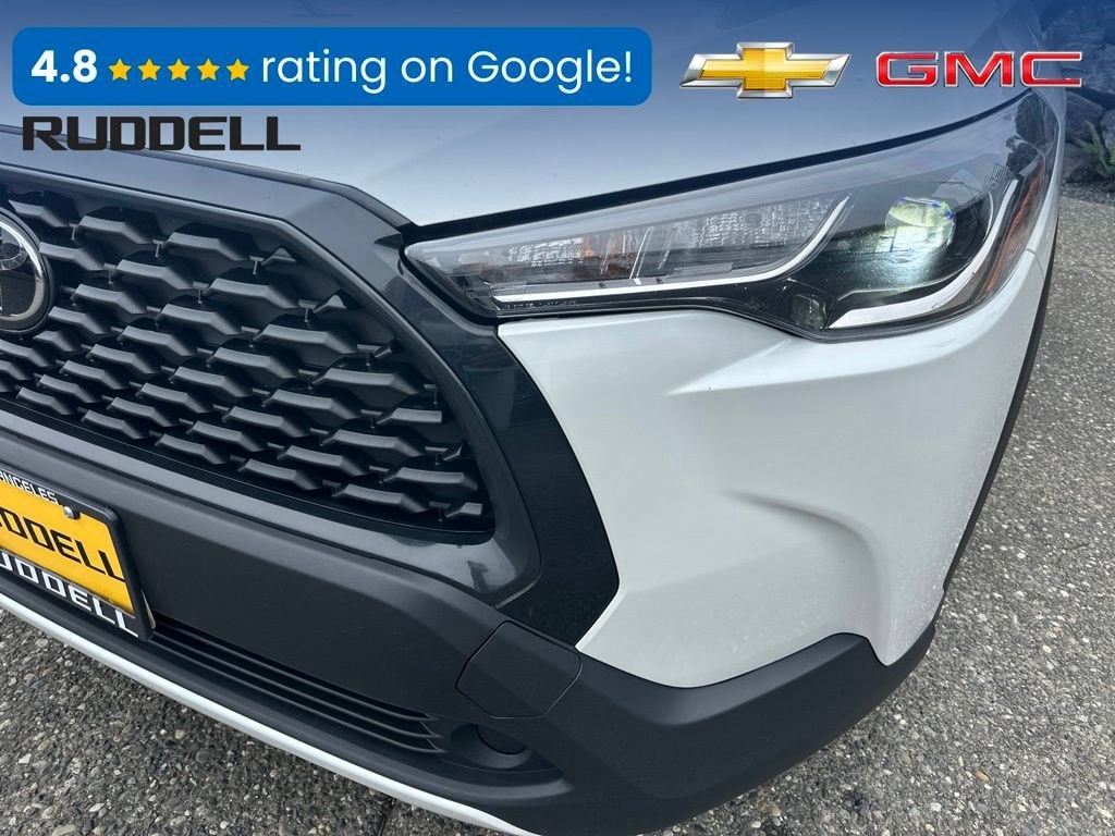 2024 Toyota Corolla Cross LE