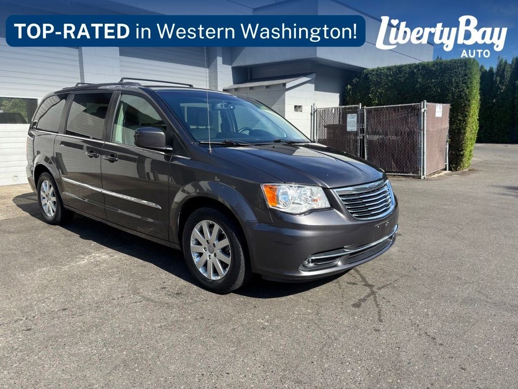 2016 Chrysler Town & Country Touring