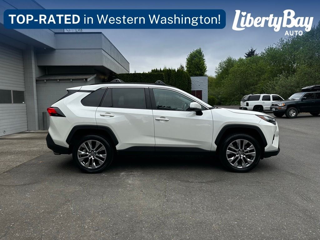2022 Toyota RAV4 XLE Premium