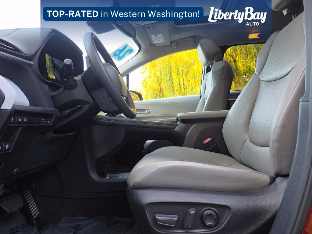 2026 Toyota Sienna XLE 8 Passenger