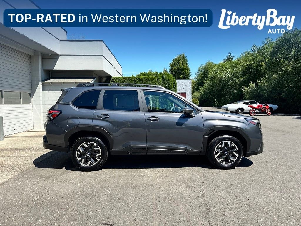 2025 Subaru Forester Premium