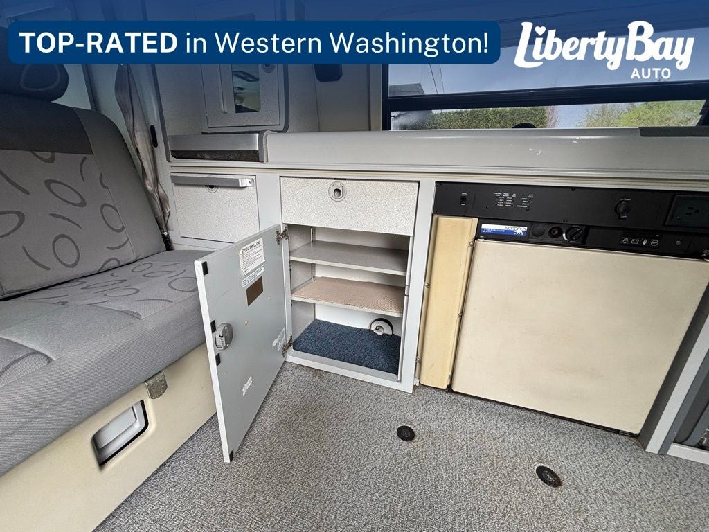 2002 Volkswagen Winnebago Eurovan Camper