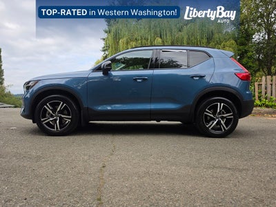 2024 Volvo XC40 B5 Core
