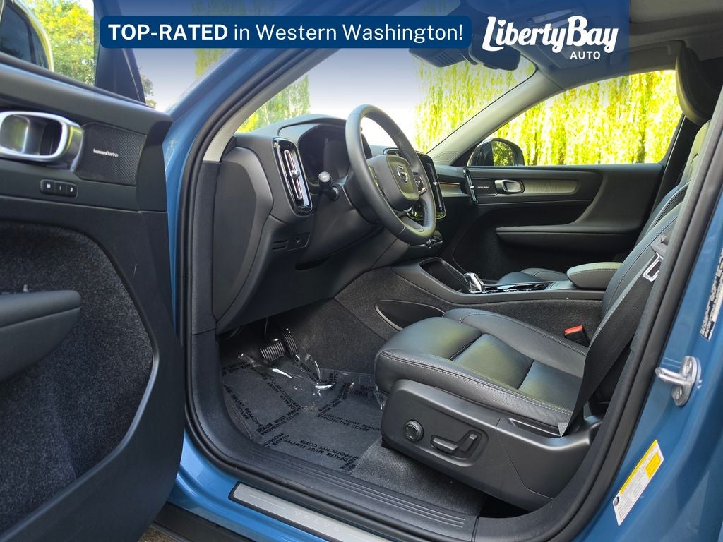 2024 Volvo XC40 Ultimate